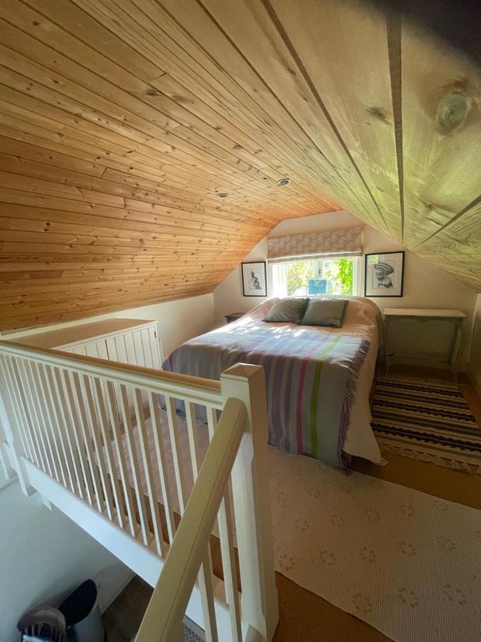 Отель Little Barn Buckland Newton Экстерьер фото