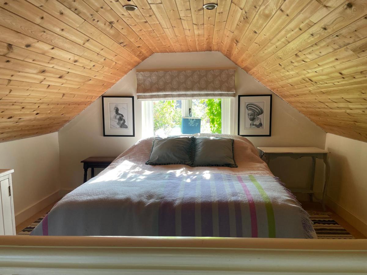 Отель Little Barn Buckland Newton Экстерьер фото